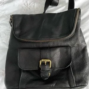 Fat Face Black Leather Bag  2 in 1 Rucksack/Cross Body Backpack Fat Face | Bags | Fat Face Black Leather Bag 2 In  main image 2